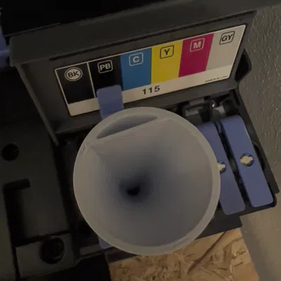 Bình chứa mực EPSON EcoTank với phễu tiếp mực tiện lợi