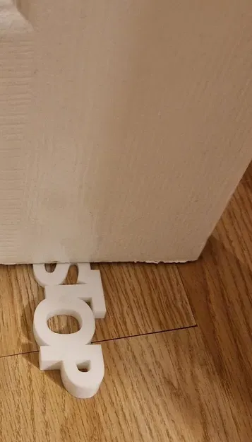 Cụm chặn cửa hình chữ "STOP" phong cách và tiện dụng của Gve... - Image 2