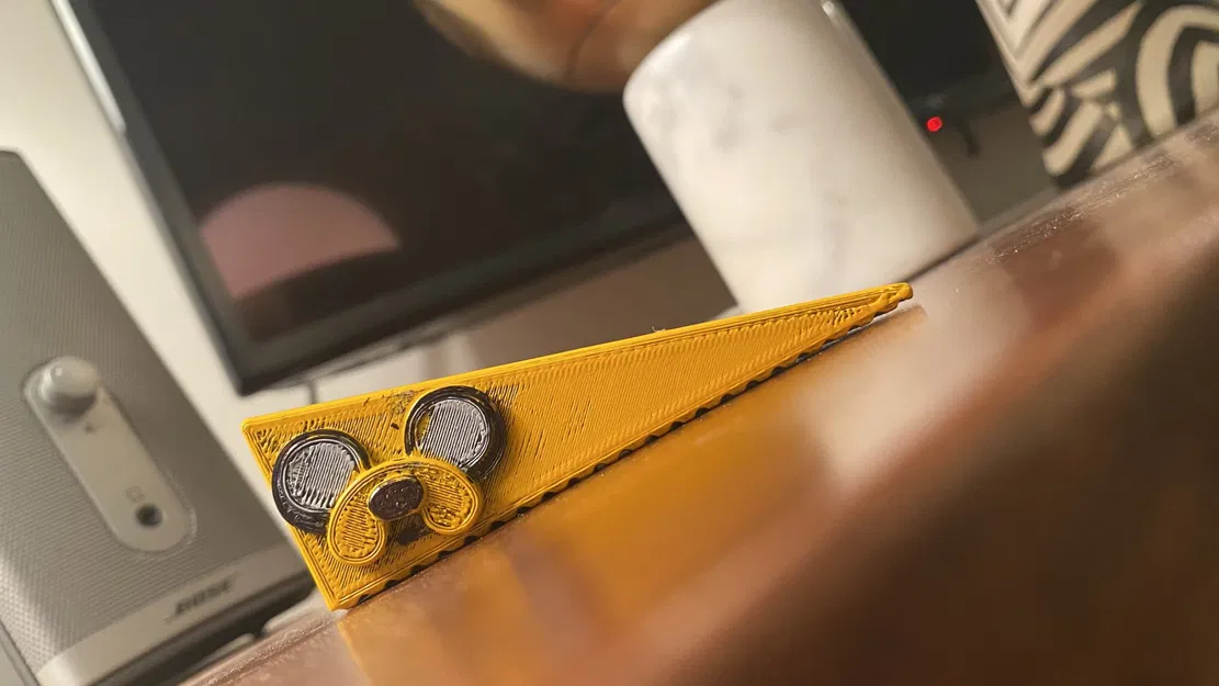 Jake chú chó trong hình dạng giá đỡ cửa độc đáo - Image 1