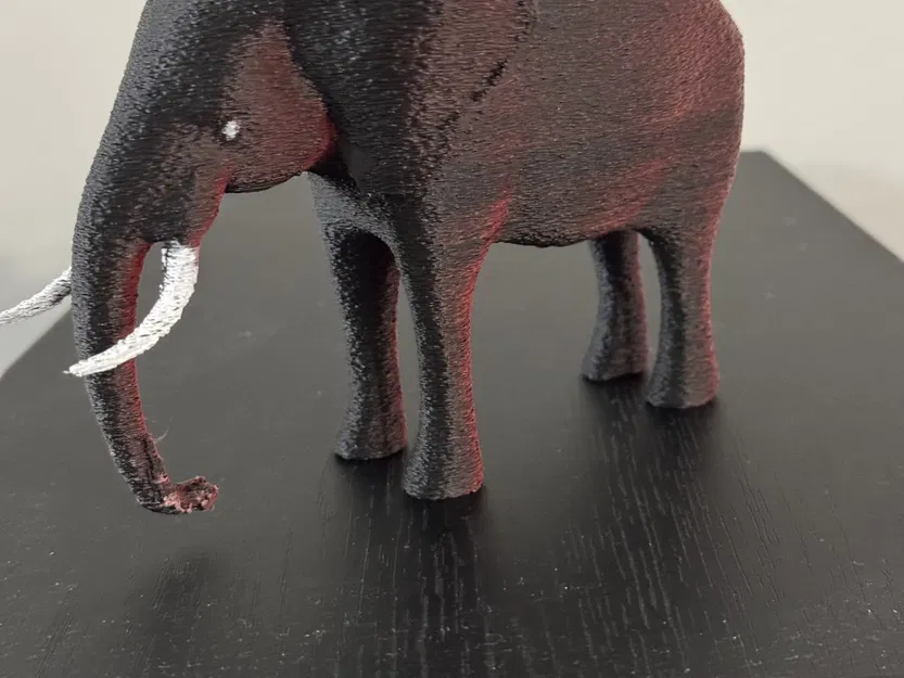 Mô hình voi châu Phi với chi tiết tinh xảo - Image 1