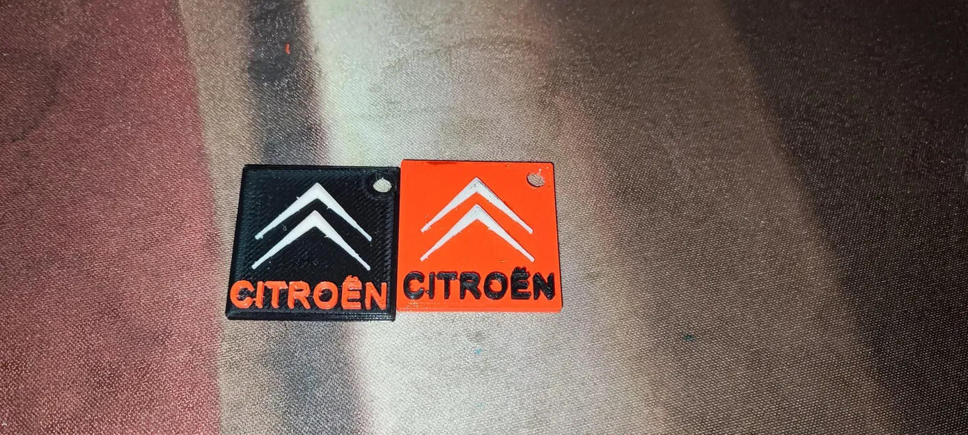 Móc khóa biểu tượng Citroen cổ điển - Image 1