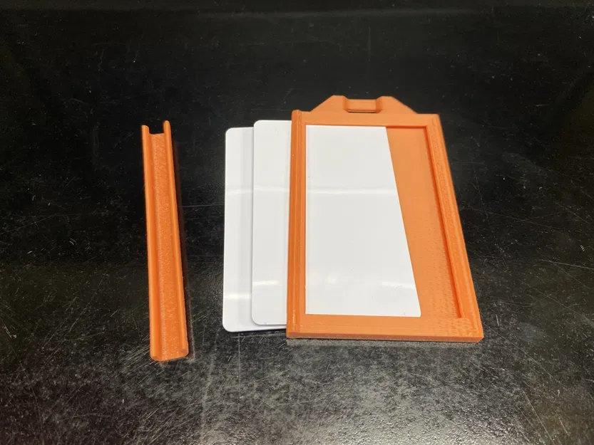 Giá đỡ thẻ ID chắc chắn cho một hoặc hai thẻ - Image 3