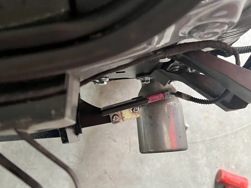 Giá đỡ ăng-ten radio cho Torklift EcoHitch VW MK8 GTI - Image 3