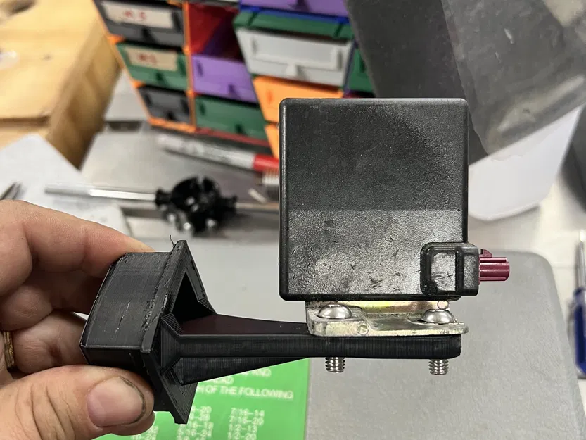 Giá đỡ ăng-ten radio cho Torklift EcoHitch VW MK8 GTI - Image 5