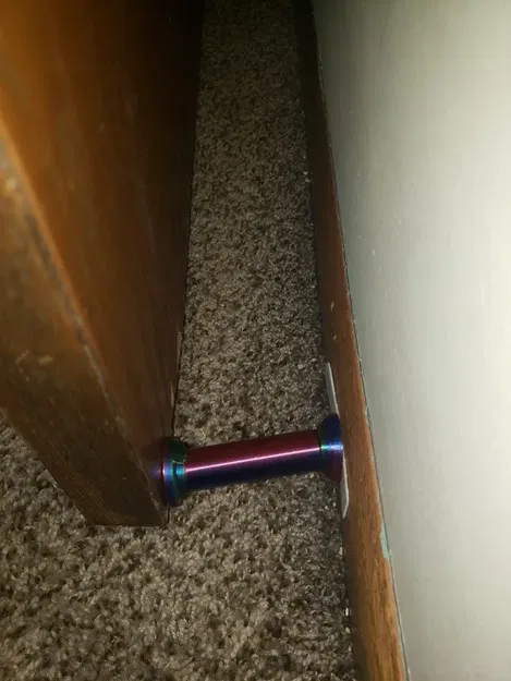 Chặn cửa từ tính với 2 nam châm 8X3mm - Image 1