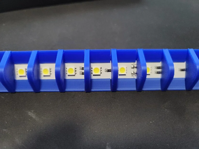Giá đỡ đèn LED cho ray Voron 2020 - Image 2