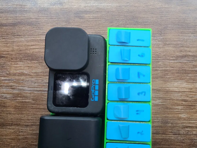 Giá đỡ và tổ chức pin cho camera GoPro 9, 10, 11 và 12 - Image 1