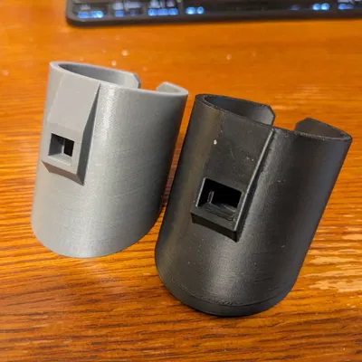 Giá đỡ J1772 giả lập với chốt giữ lớn hơn