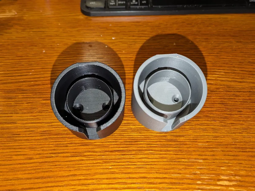 Giá đỡ J1772 giả lập với chốt giữ lớn hơn - Image 2