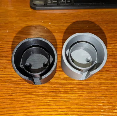 Giá đỡ J1772 giả lập với chốt giữ lớn hơn