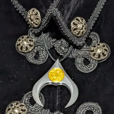 Dây chuyền Jareth phiên bản remix từ StarvingArtworks