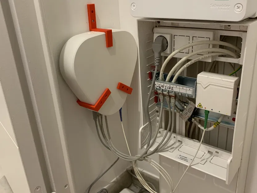 Giá đỡ Freebox Delta gắn tường - Image 2