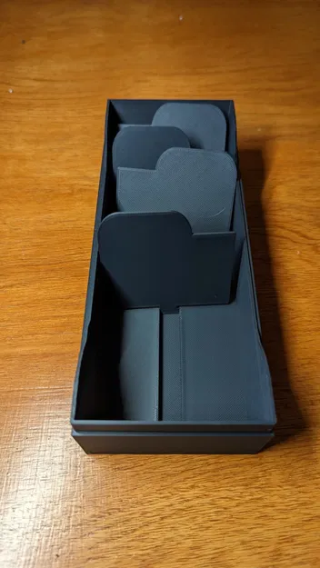 Giá đỡ thẻ có ngăn chia tích hợp trong đáy hộp - Image 4