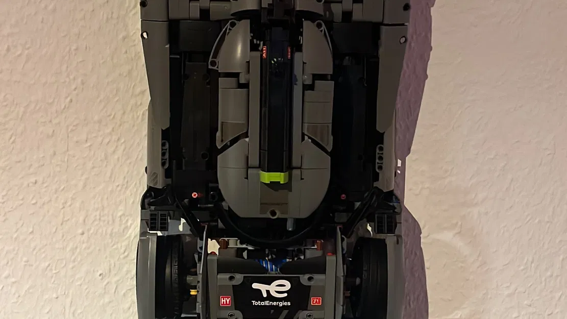 Giá đỡ treo xe hơi Lego Technic trên tường - Image 3