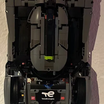 Giá đỡ treo xe hơi Lego Technic trên tường