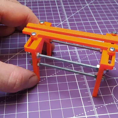 Giá đỡ cánh tên lửa nhỏ cho mô hình tên lửa