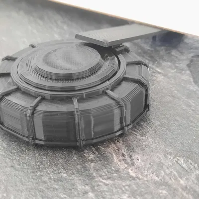 Giá đỡ cửa sáng tạo hình mìn chống người