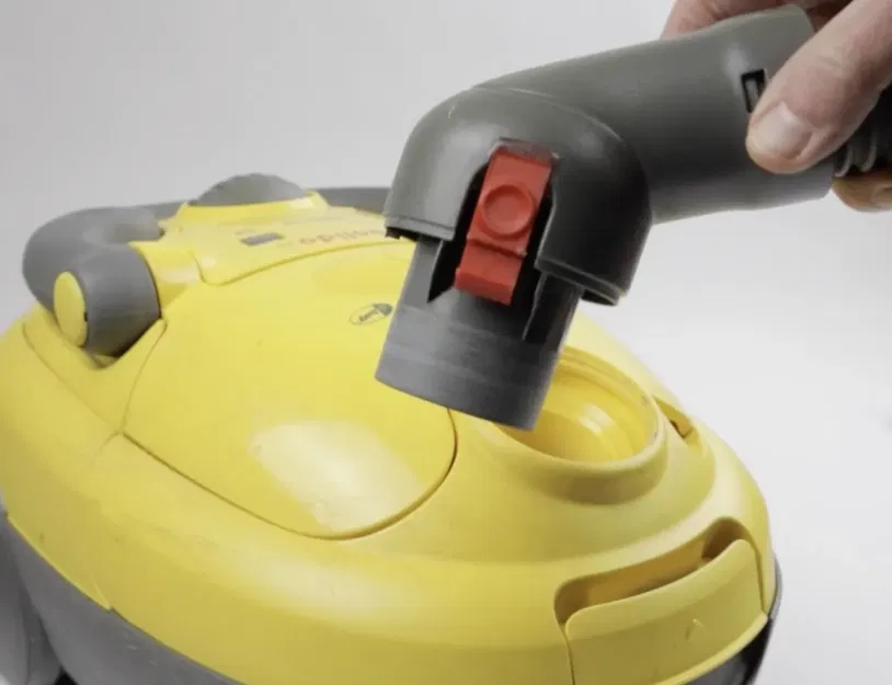 Kẹp thay thế cho ống hút máy hút bụi VOLTA - Image 1