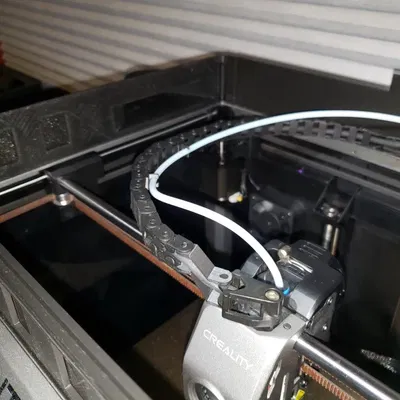 Giá đỡ thông gió K1 với khe cho dây cáp