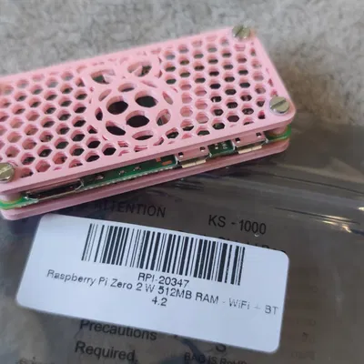 Vỏ Raspberry Pi Zero 2W với nhiều phiên bản khác nhau