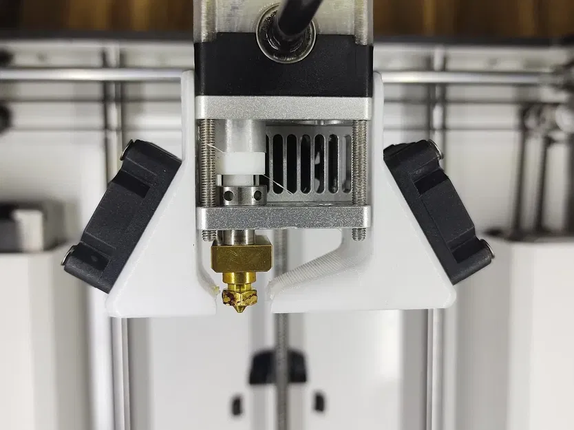 Bộ phận bảo vệ quạt thay thế cho Ultimaker 2 không cần hỗ trợ - Image 1