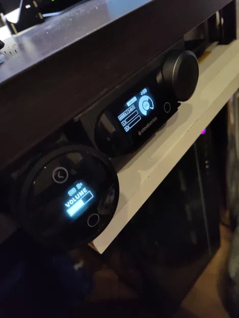 Giá đỡ bàn cho điều khiển SteelSeries Arena 9 - Image 1