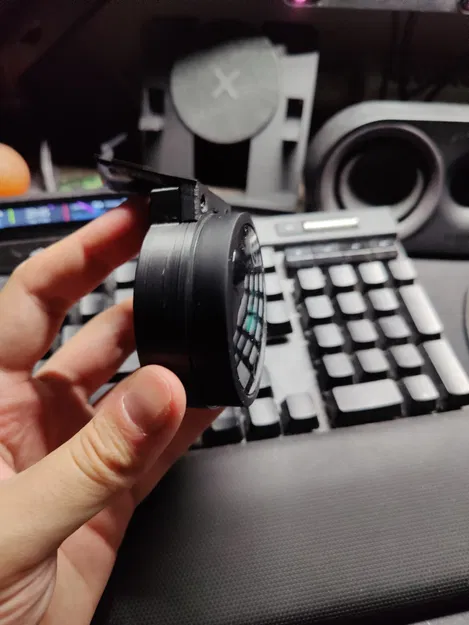 Giá đỡ bàn cho điều khiển SteelSeries Arena 9 - Image 5