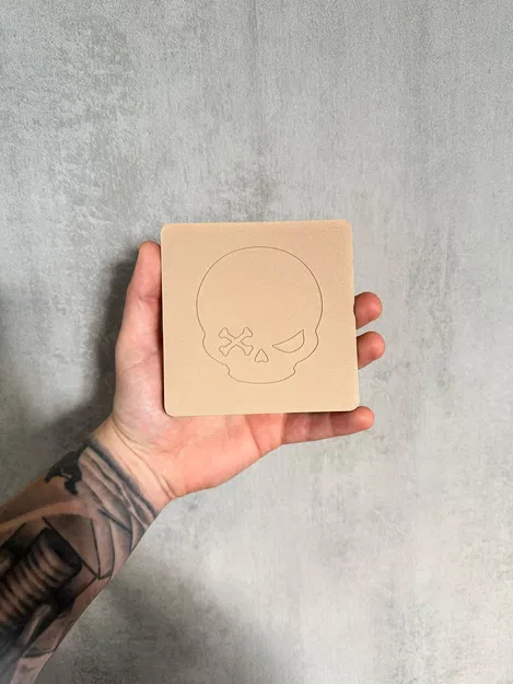 Bàn cờ Tic Tac Toe hình đầu lâu và xương cho Halloween - Image 2