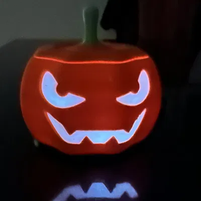 Đèn bí ngô Halloween cho ánh sáng đen hoặc nến