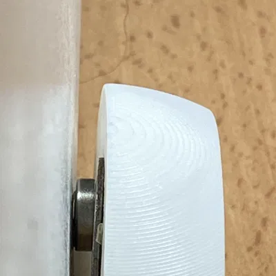 Chặn cửa với nam châm giữ cửa mở