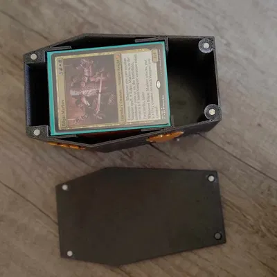 Hộp bài Edgar Markov cho trò chơi thẻ bài EDH