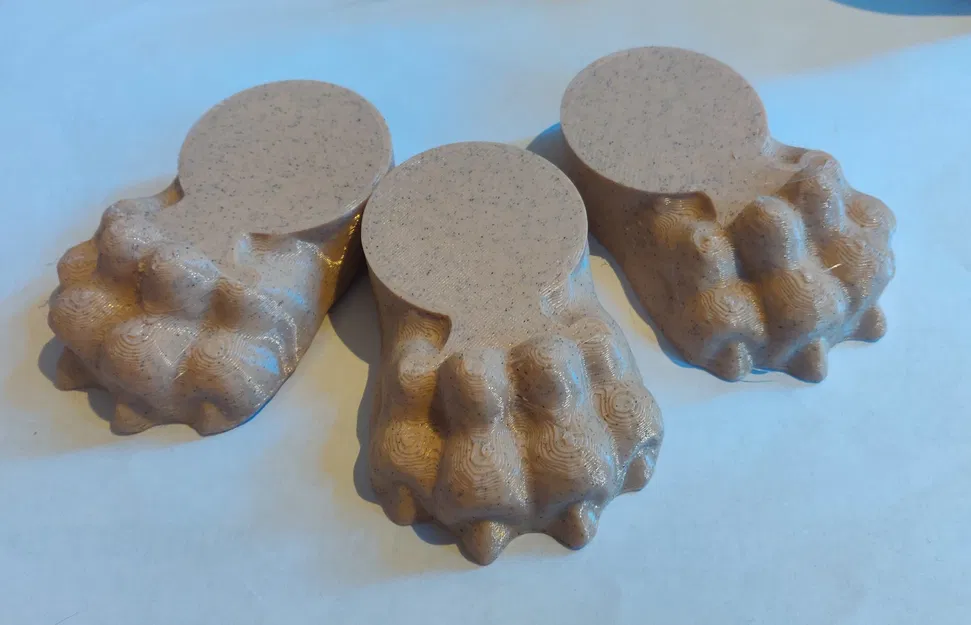 Chân chậu cây mô phỏng bàn chân sư tử - Image 1