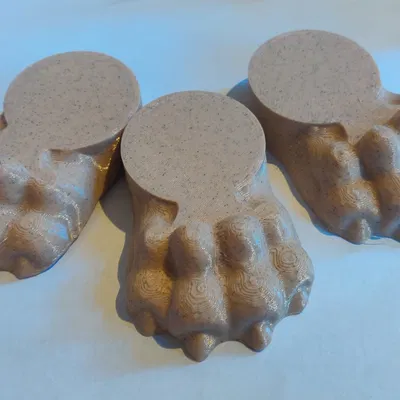 Chân chậu cây mô phỏng bàn chân sư tử