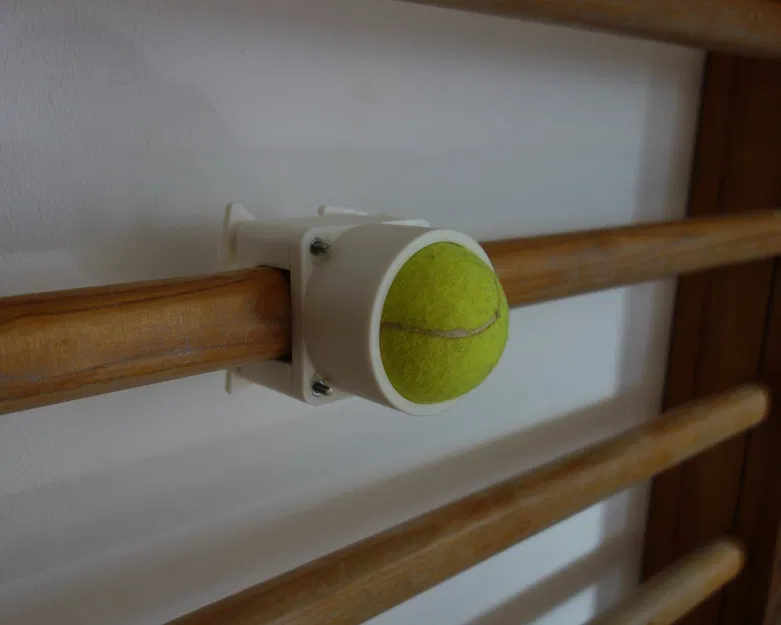 Giá đỡ con lăn massage bóng tennis gắn tường - Image 1