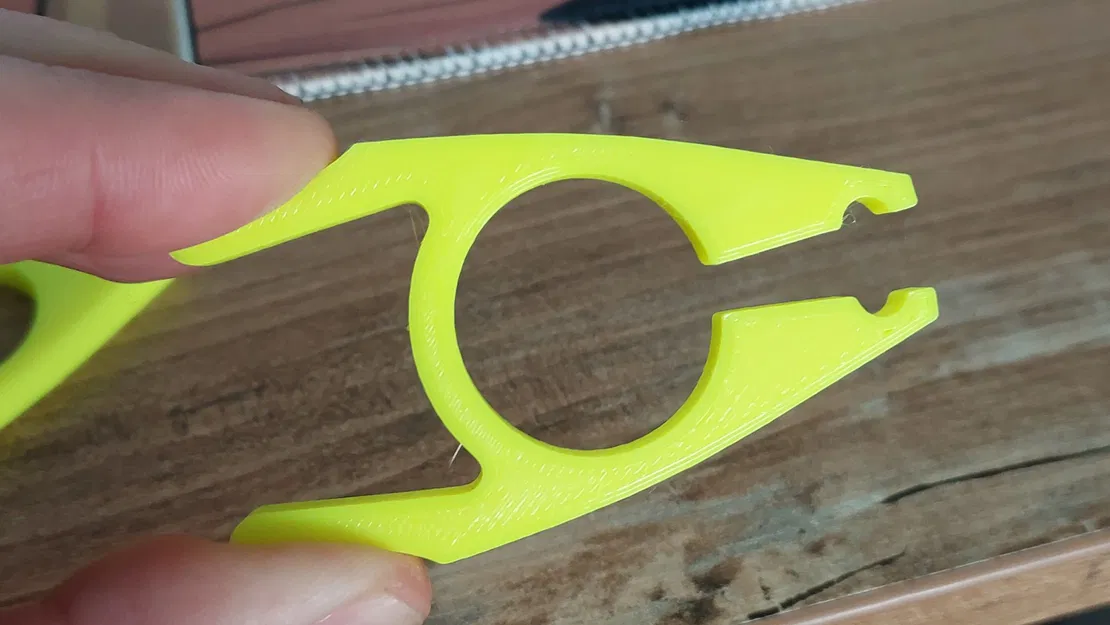 Kẹp quần áo và xô treo với lỗ ở đáy - Image 3