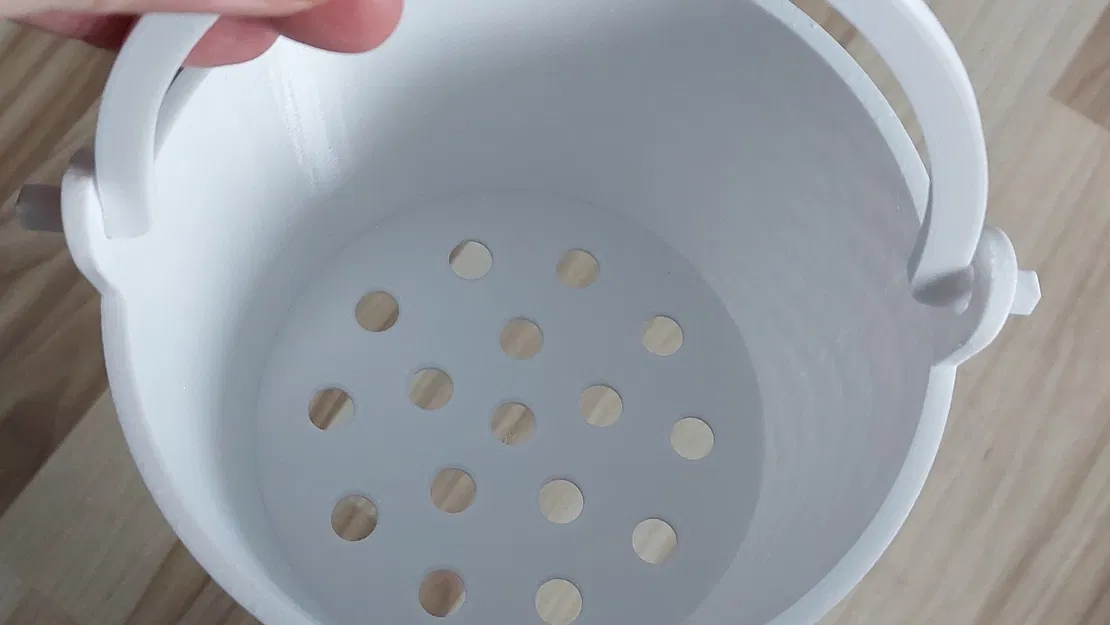 Kẹp quần áo và xô treo với lỗ ở đáy - Image 5