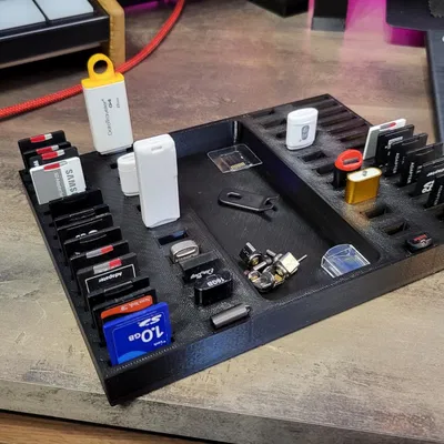 Khay đựng USB và thẻ SD lớn cho 30 thẻ SD và 20 USB