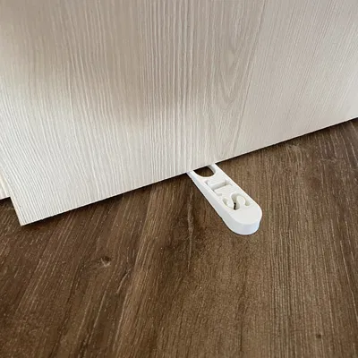 Giá đỡ cửa đơn giản với hai phiên bản khác nhau