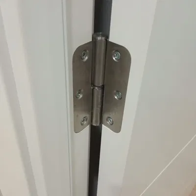 Bộ chặn cửa treo từ bản lề