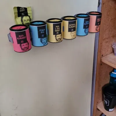 Giá đỡ gia vị treo tường cho hộp đường kính 58mm