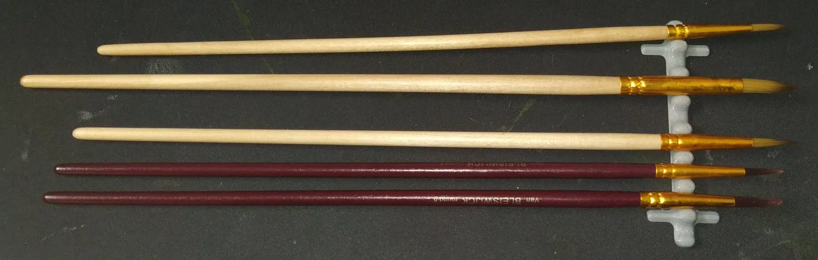 Giá đỡ cọ vẽ in 3D cho người đam mê nghệ thuật - Image 2