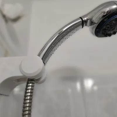 Chân đỡ vòi sen điều chỉnh được