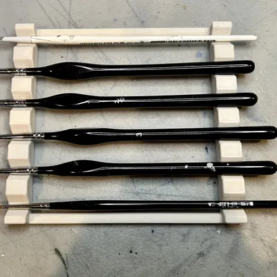 Giá đỡ cọ vẽ tiện lợi cho nghệ thuật sơn