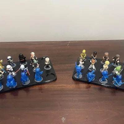 Khay nhân vật cho trò chơi Star Wars Rivals