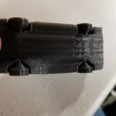 Xe đua rally low poly với bánh in liền