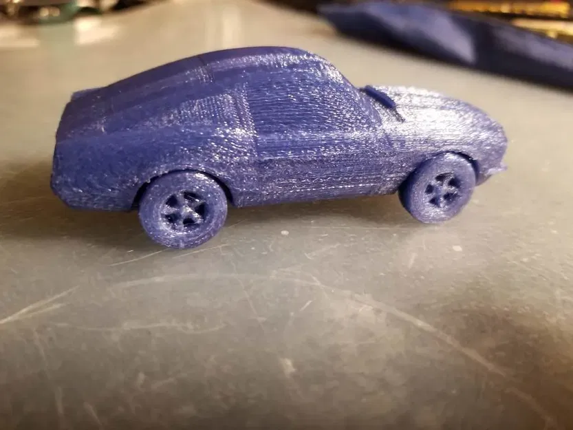 Ford Mustang với bánh xe di chuyển in liền - Image 1