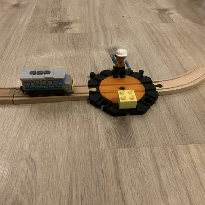 Đoạn Tàu Xoay Cho Đường Ray Gỗ (Biến Đổi)