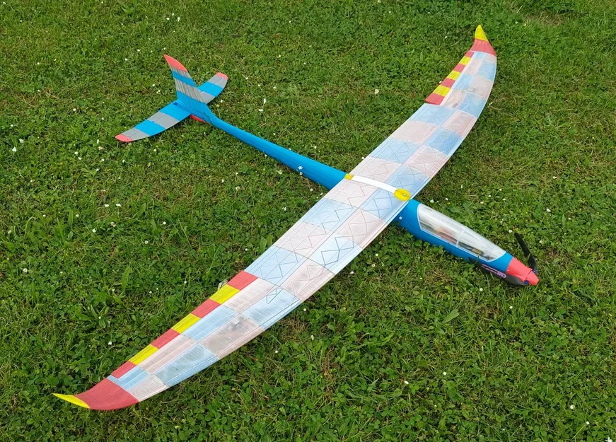 Lukisegler 2.0 (tàu lượn RC điện) - Image 1