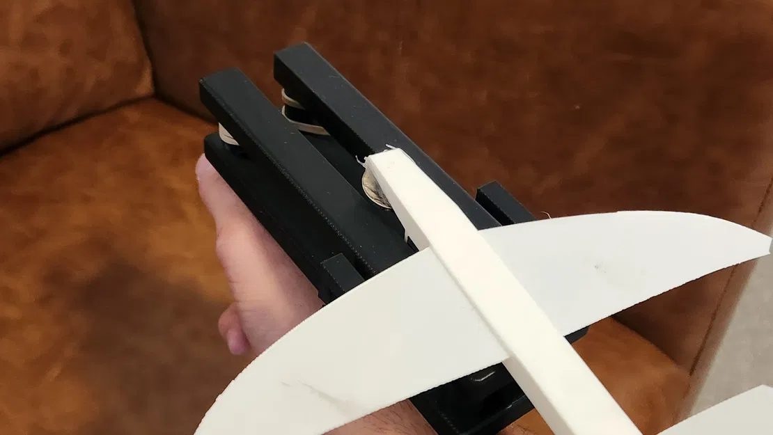 Tàu lượn có bệ phóng cầm tay in liền - Image 2