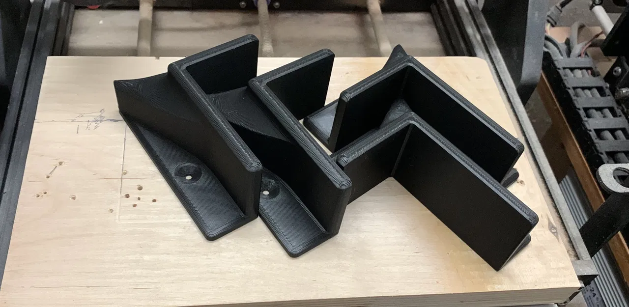 Góc khóa đa năng cho ắc quy dịch vụ xe cắm trại - Image 1